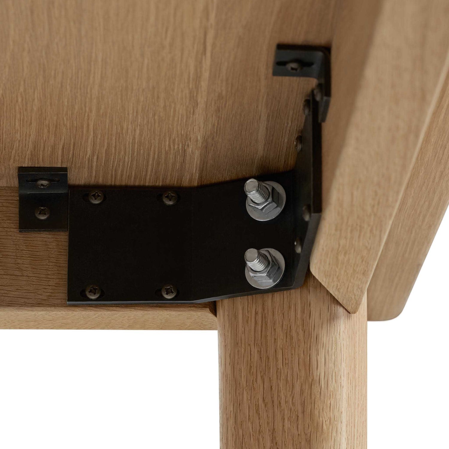 Table en chêne fait au Québec